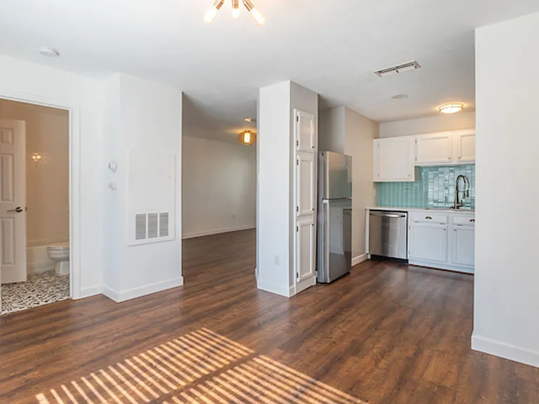 1740 Timber Ridge Rd #128 — Photo 10