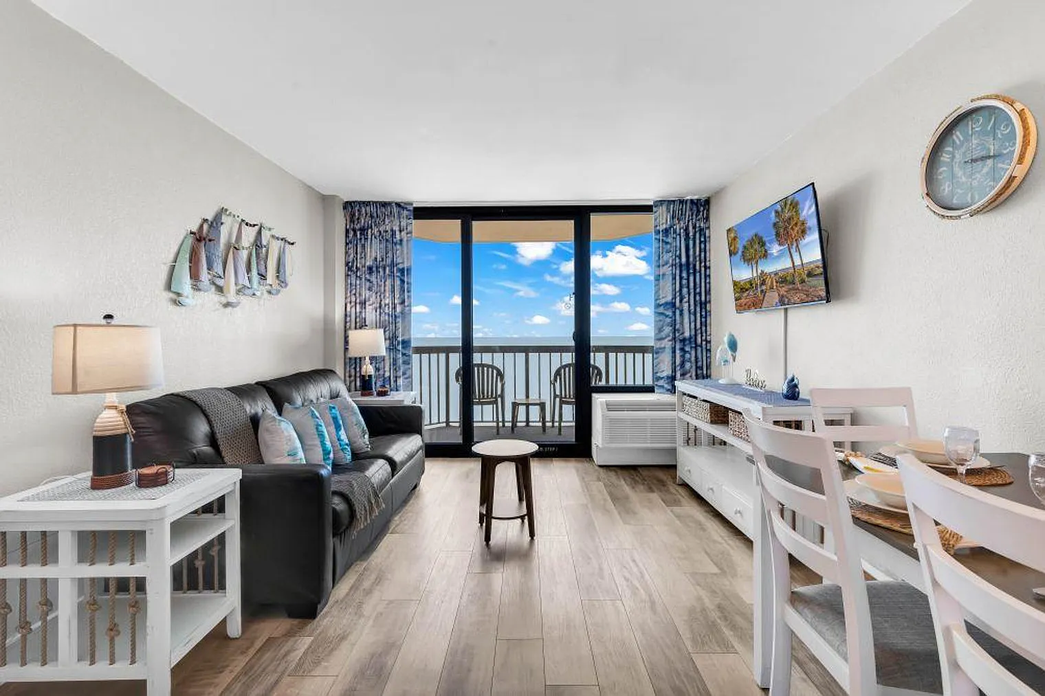 1 bed, 1.0 bath, 548 sqft, $2,879 — Photo 1