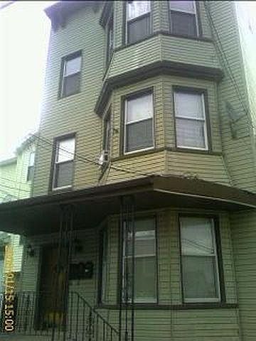 1st image of 107 Highland Ave #2
