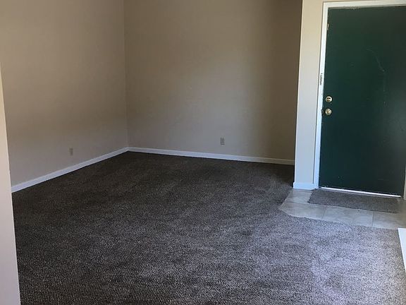 5th image of 572 E Foothill Blvd APT 23