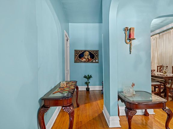 2nd image of 4149 N Ashland Ave