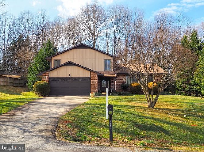 1st image of 15000 Barkwood Dr