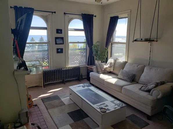 815 E 1st St APT 9, Duluth, MN 55805