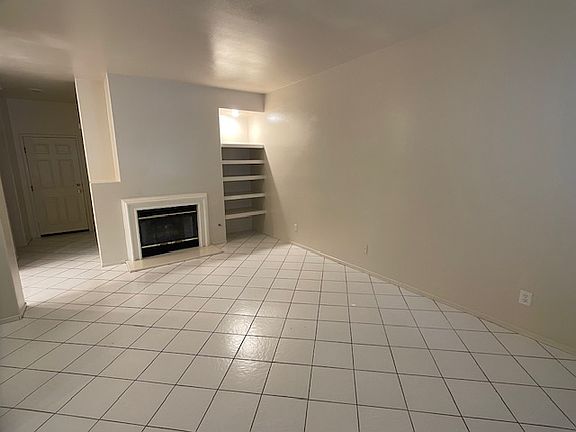 3rd image of 283 Camino Toluca