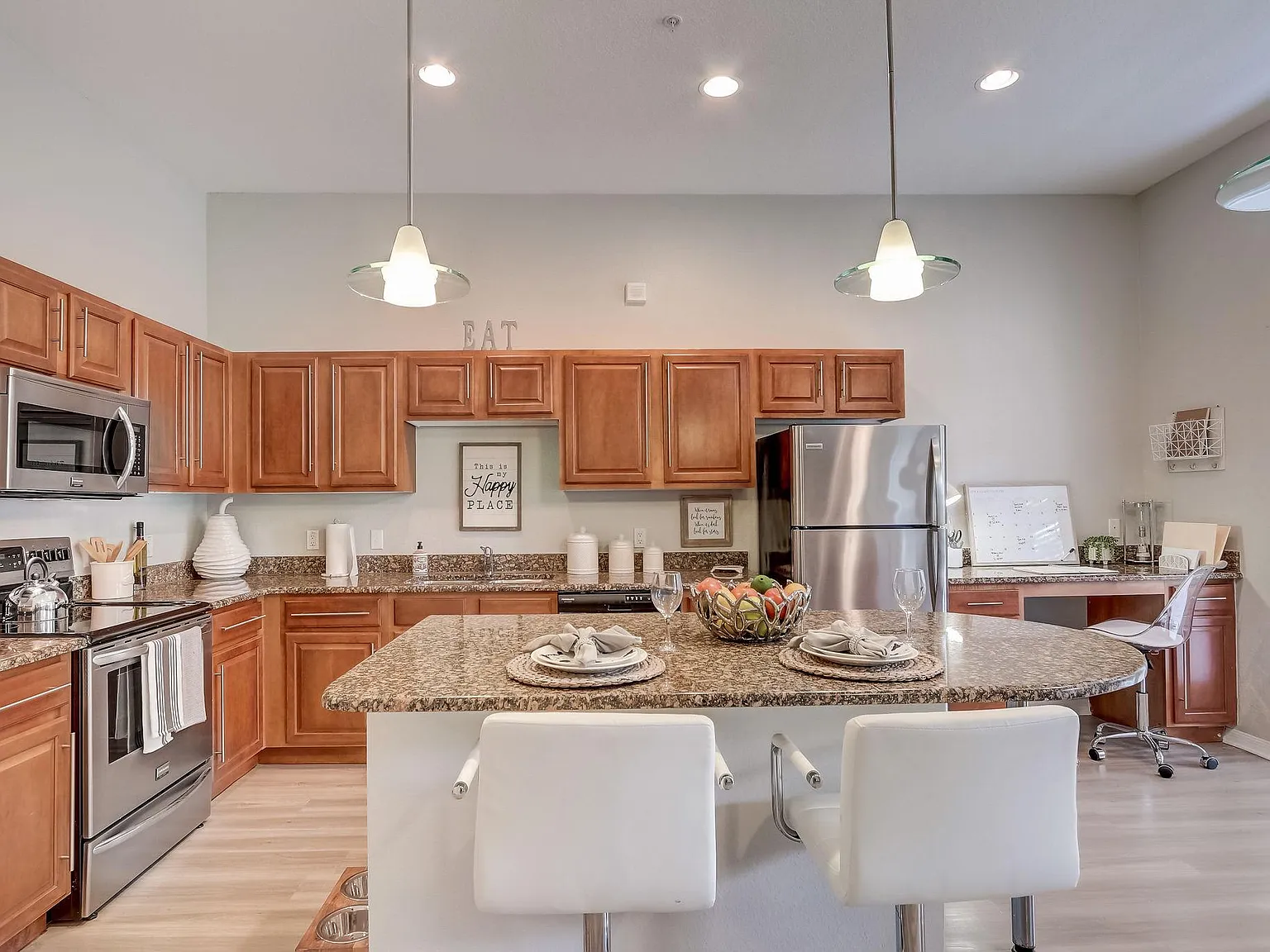 Majestic of Downtown Baldwin Park — Photo 4