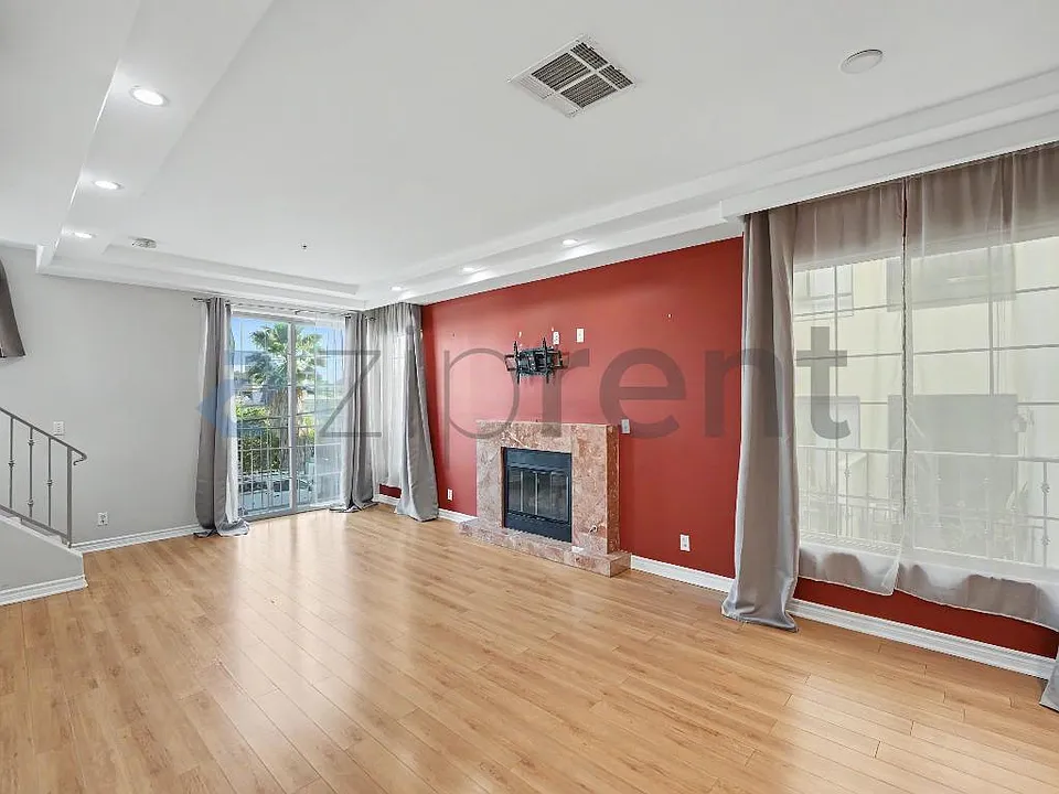 12042 Hart St #5