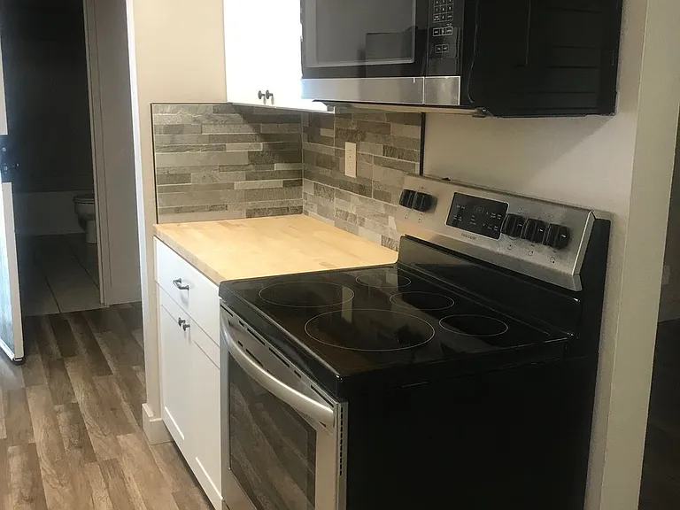 4604 Neil Rd #144 — Photo 3