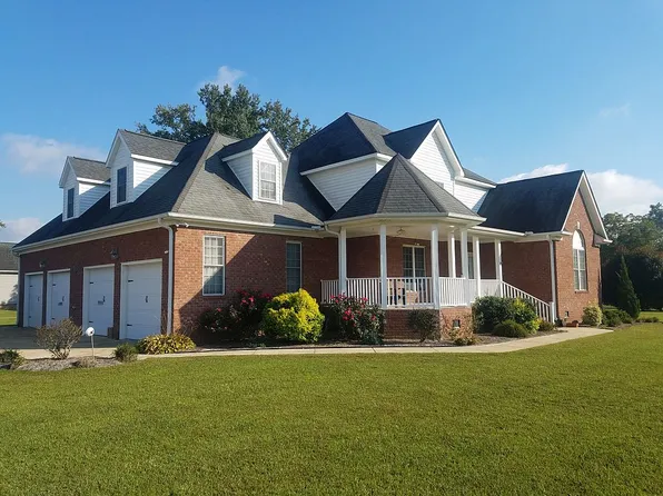 1410 Canter Way, Ayden, NC 28513