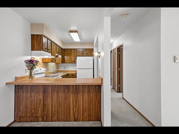 5th image of 1135 Marcia Ave APT 106