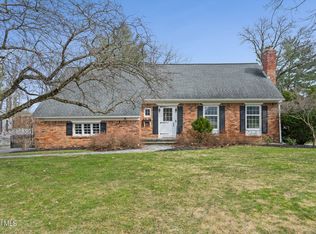 1174 Godfrey Lane, Niskayuna, NY 12309