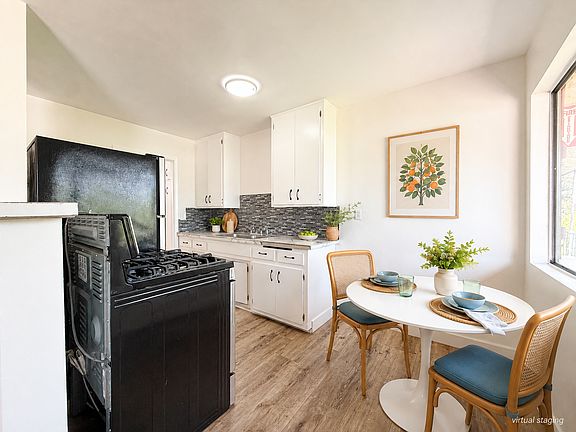 4th image of 3509 Edgehill Dr #3509