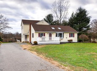 5 Millbrook Rd, Flemington, NJ 08822