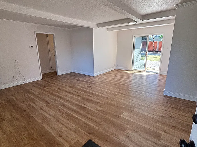 2812 Glenside Dr — Photo 13