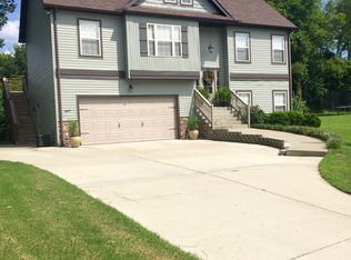 407 Crispberry Ct, Gallatin, TN 37066