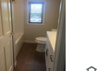 90 Wakefield St #2, Rochester, NH 03867