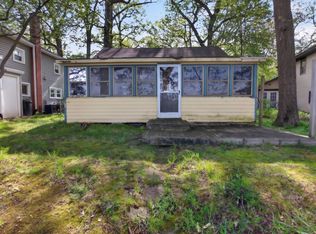 5036 Schrah Dr, Munith, MI 49259