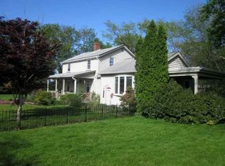 30 Lexington Ave, North Kingstown, RI 02852