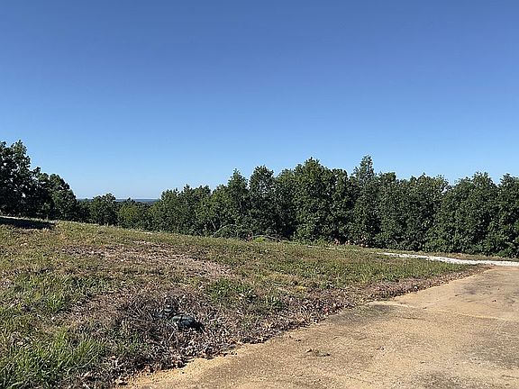 2nd image of 31572 Highway 135