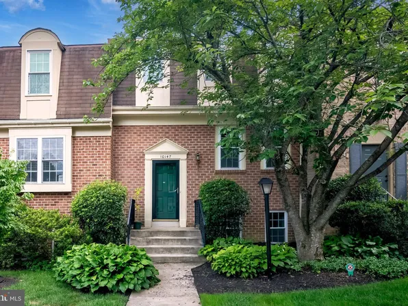 10147 Valentino Dr, Oakton, VA 22124