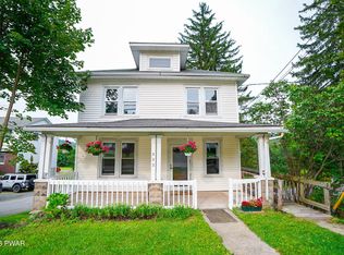 322 N Main St, Moscow, PA 18444