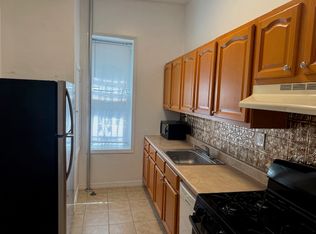 405 7th St APT 1L, Brooklyn, NY 11215