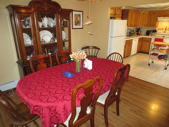 5th image of 34 Steere Dr