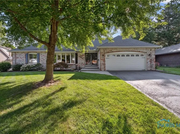 1781 Valley Way Dr, Toledo, OH 43614