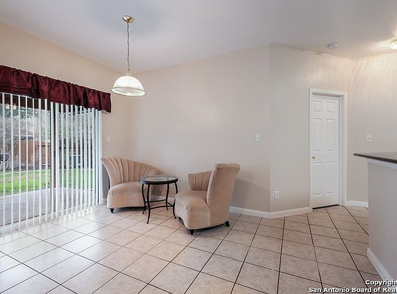 5th image of 1227 Sonesta Ln