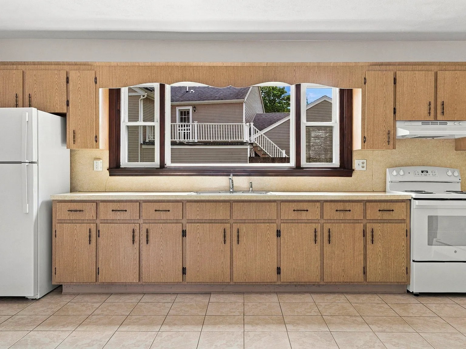 2 bed, 1.0 bath, 1500 sqft, $2,500 — Photo 4