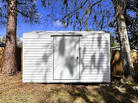 4th image of 2300 S Nova Rd #19