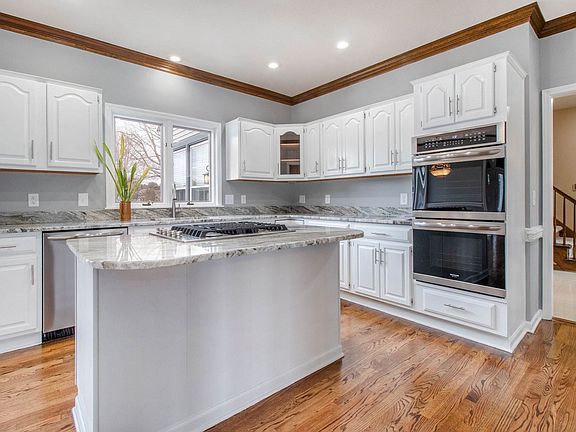 4th image of 51815 Lake Knoll Ct