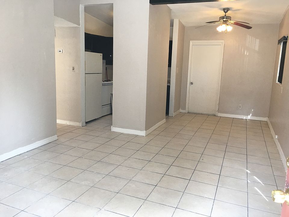 entrance (living and dining room)