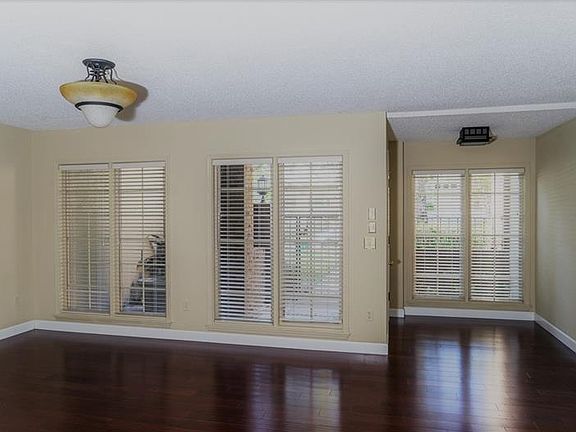 3rd image of 1146 Washington Ave #19C