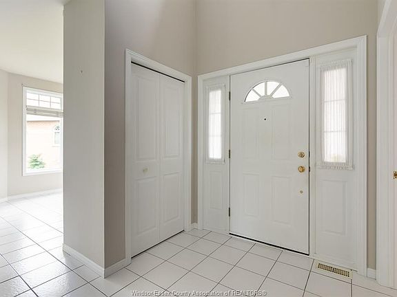 3rd image of 4653 Dali Ct