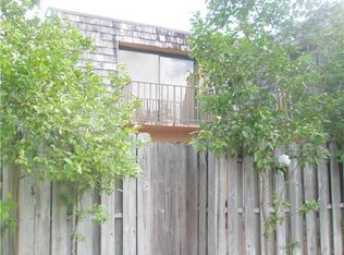 182 Woodland Rd, Palm Springs, FL 33461