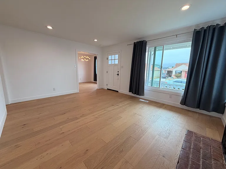 710 W Orange Ave — Photo 5