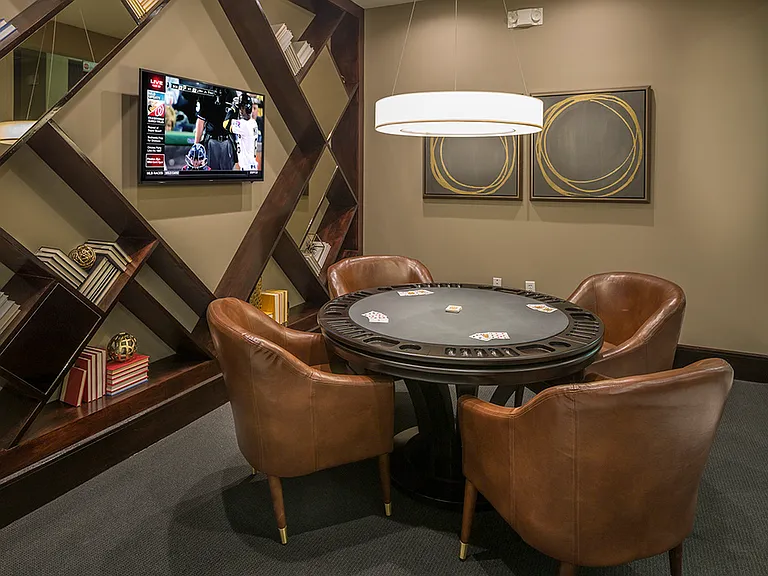 Sophisticated space for relaxation and socializing.