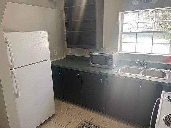 4th image of 1524 National St #1B-1BA-700SQFT