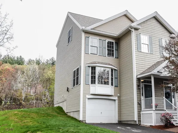 14 Georgetowne Drive, Nashua, NH 03062