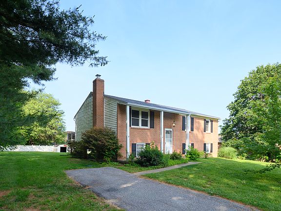 Exterior Front (alt view)