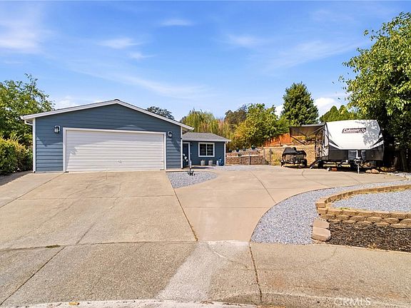3rd image of 1045 Jaxon Way