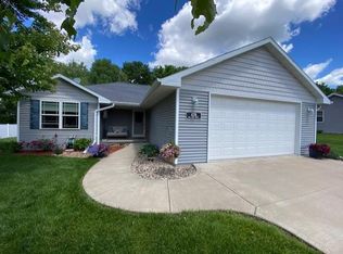 420 Red Tail Dr, Amherst, WI 54406