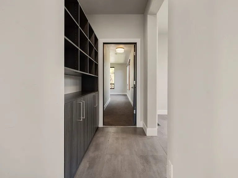 64144 Pioneer Loop — Photo 28