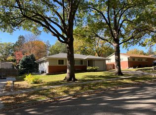 1857 Rusty Ln, Lincoln, NE 68506