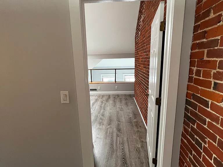 36 Abbott Street — Photo 68