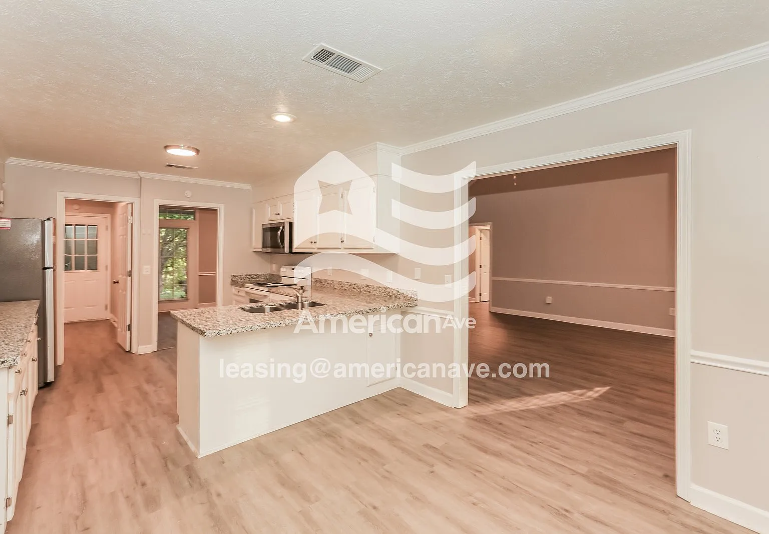 3 bed, 2.0 bath, 1845 sqft, $1,859 — Photo 4
