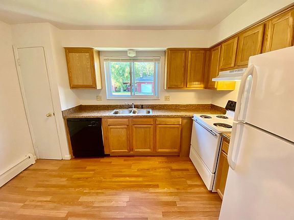 2nd image of 1117 Lathers Ave #23
