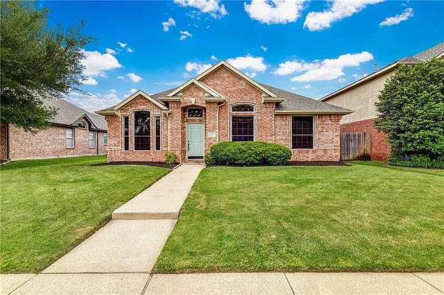 1st image of 4404 Brett Dr