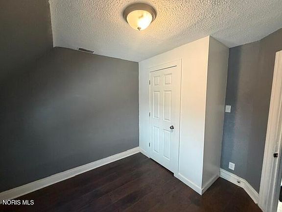 5th image of 1554 Indiana Ave