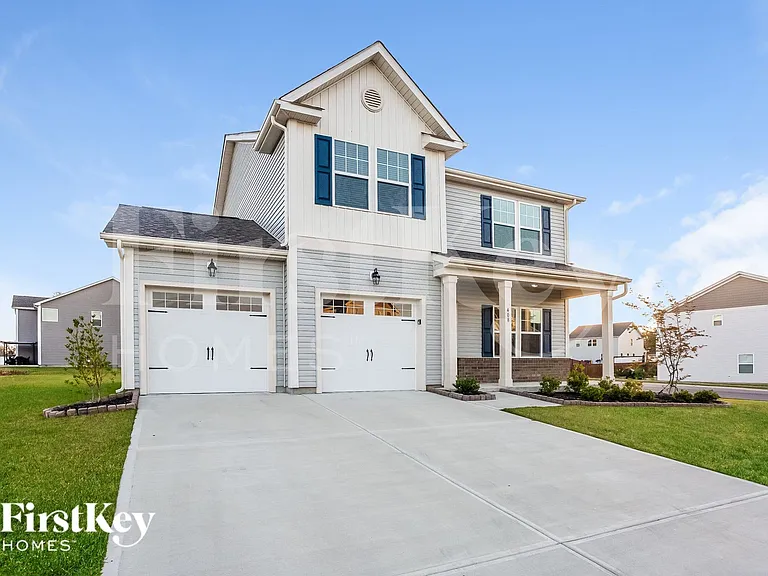 408 Gentle Bend Cv — Photo 2